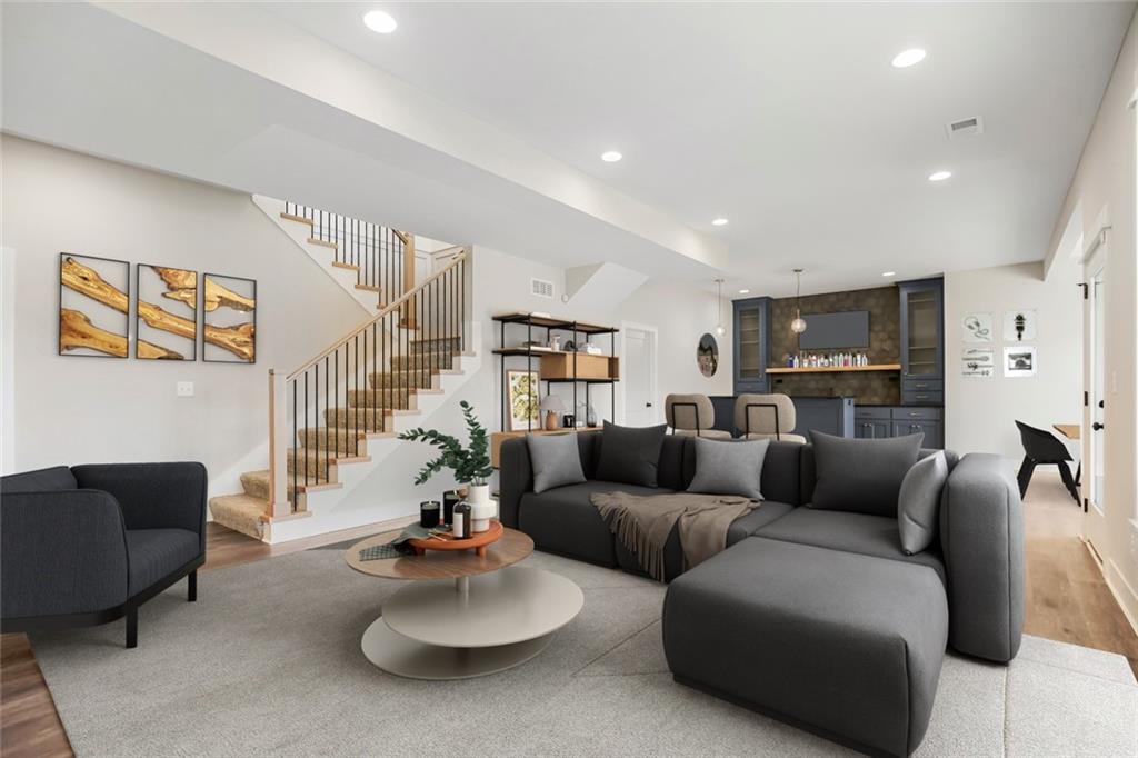 Listing Photo MLS #HMS2504185