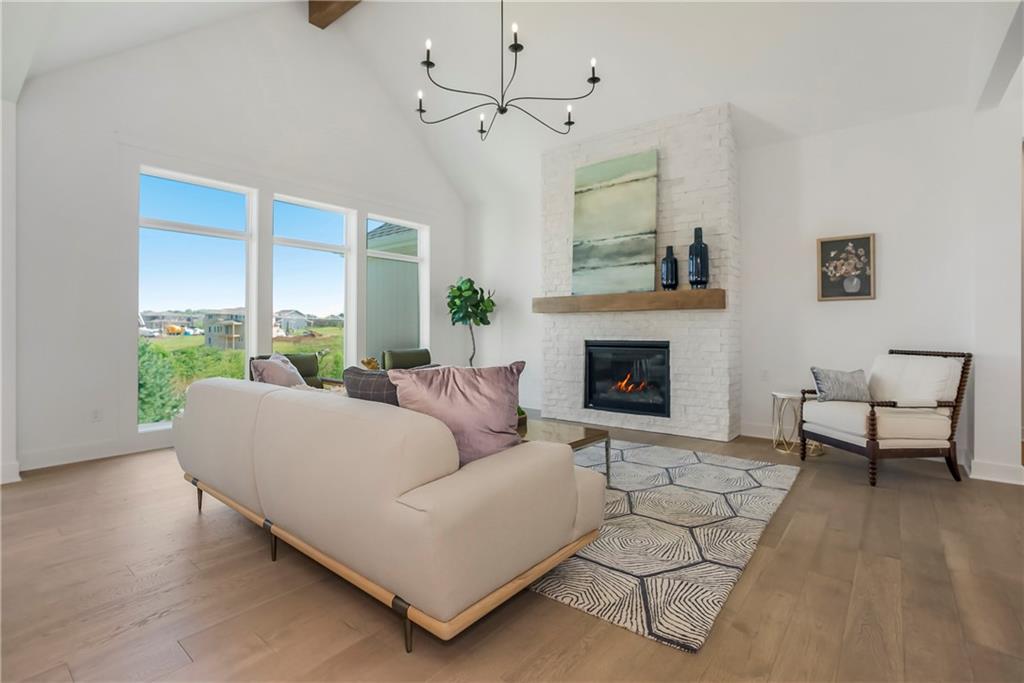 Listing Photo MLS #HMS2526429