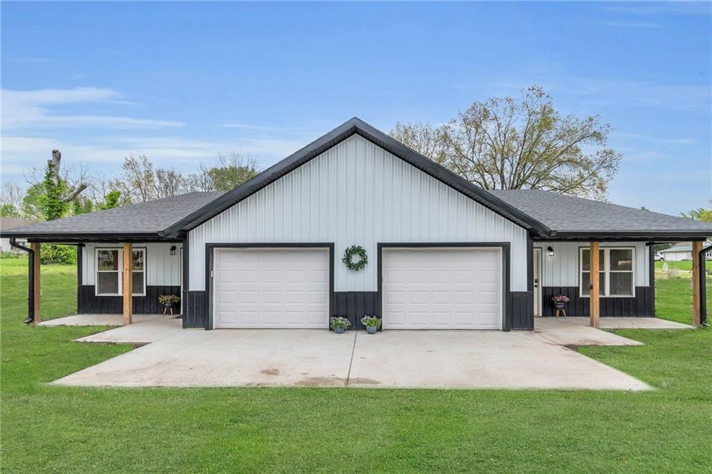 Listing Photo MLS #HMS2541924