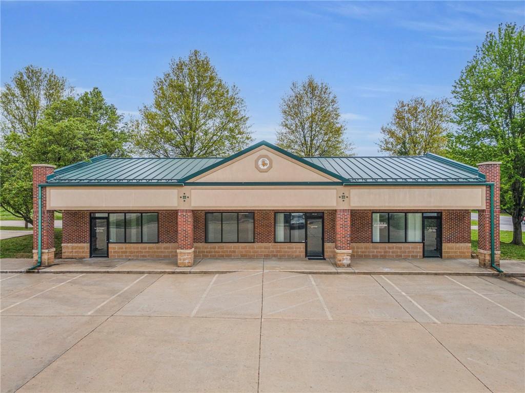 Listing Photo MLS #HMS2545912