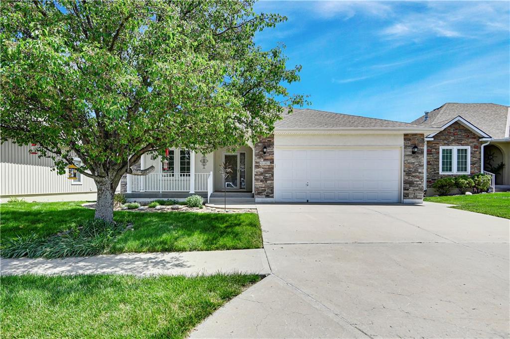 Listing Photo MLS #HMS2549844