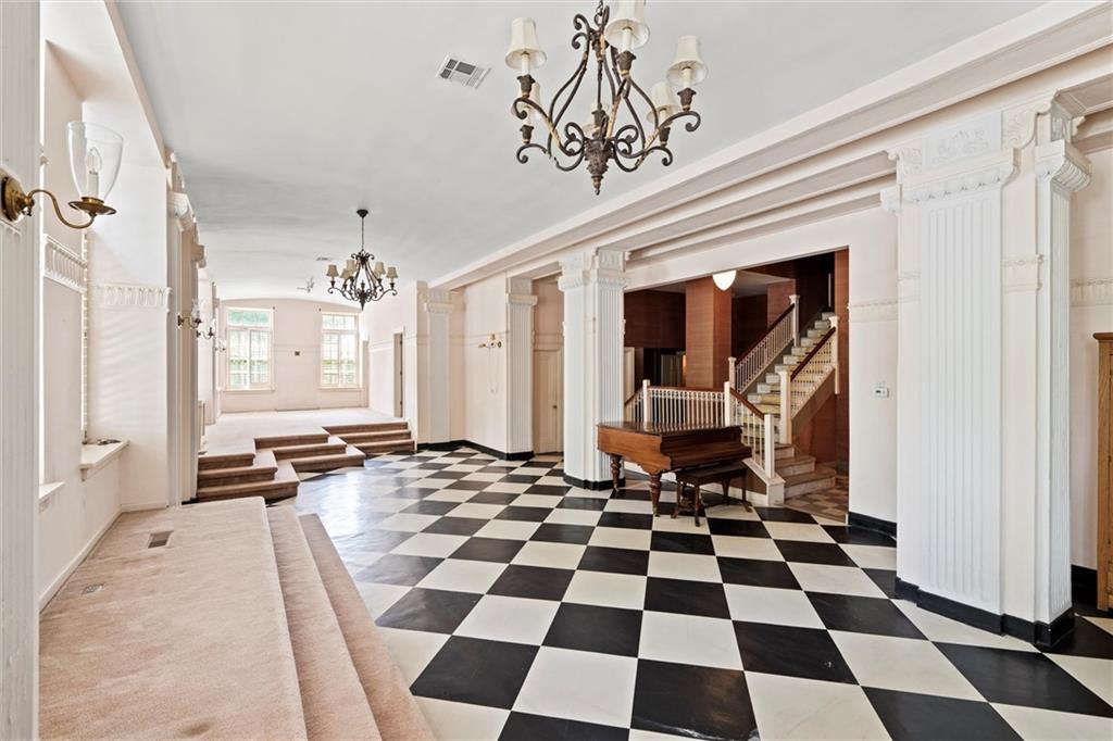 Listing Photo MLS #HMS2552423