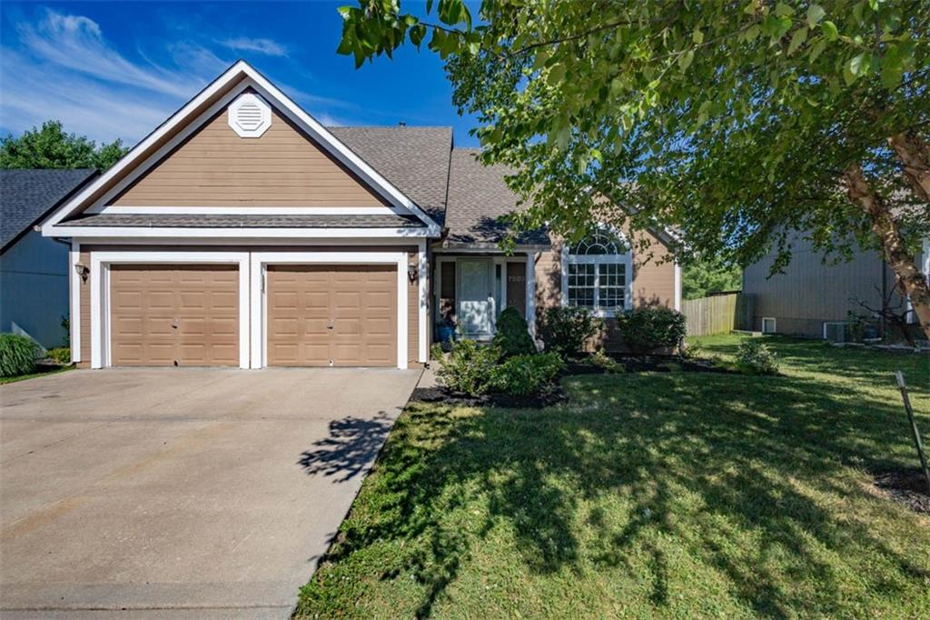 Listing Photo MLS #HMS2555092