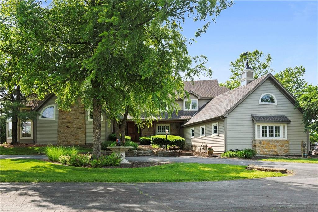 Listing Photo MLS #HMS2556385