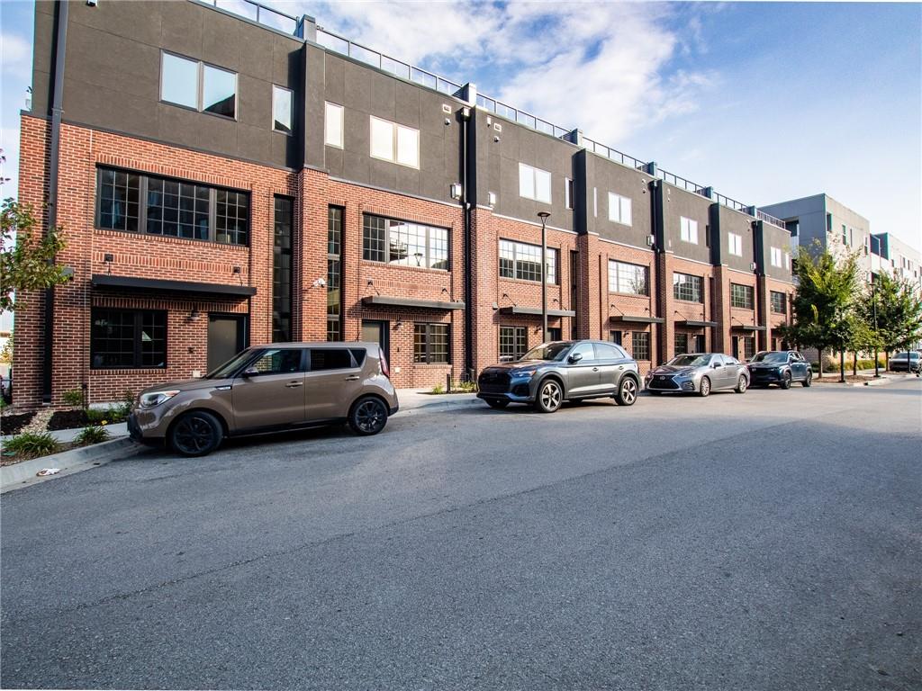 Listing Photo MLS #HMS2557853