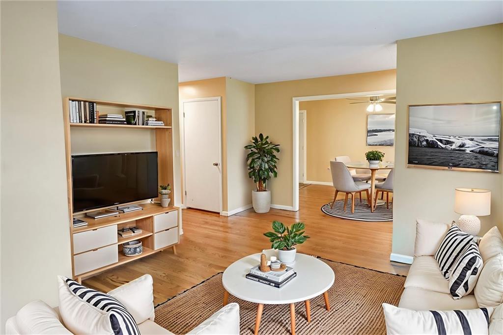 Listing Photo MLS #HMS2564434