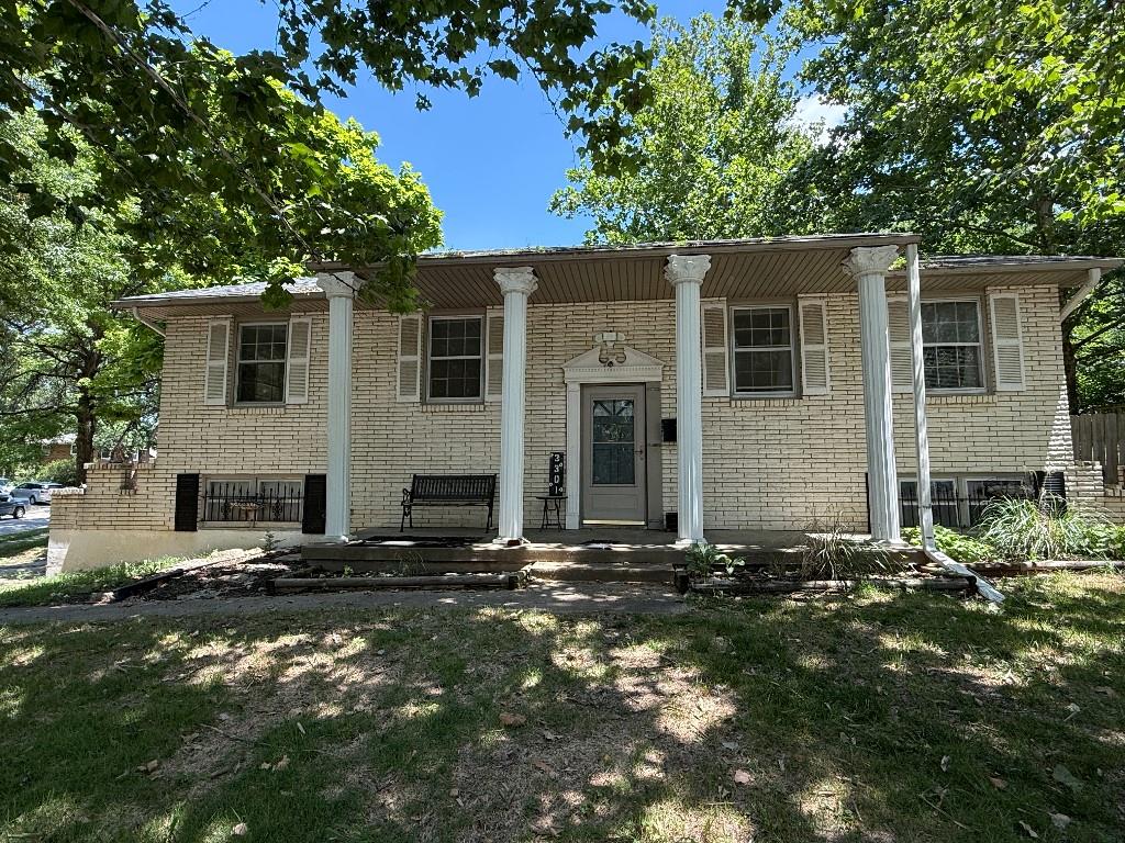 Listing Photo MLS #HMS2564952