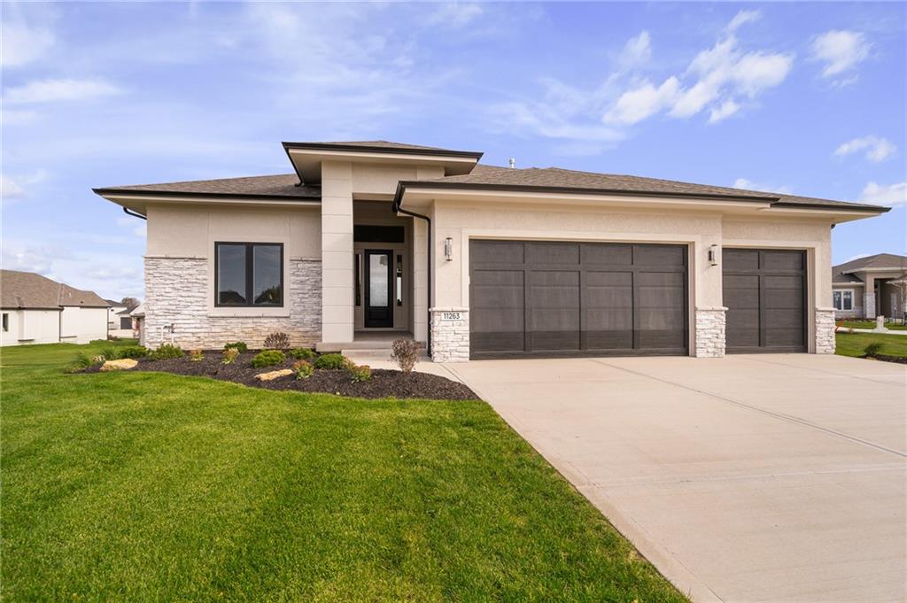 Listing Photo MLS #HMS2565094