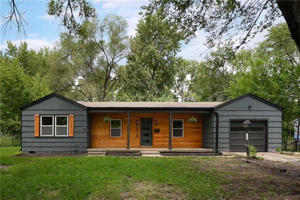 Listing Photo MLS #HMS2565406