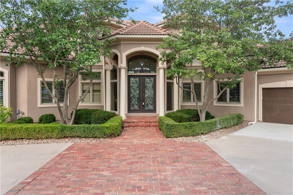 Listing Photo MLS #HMS2565568