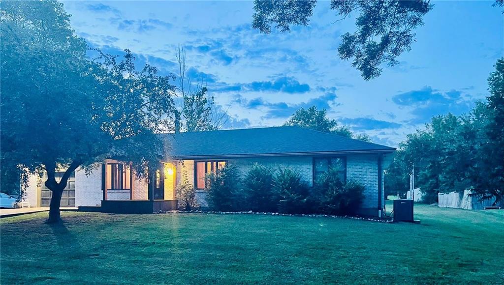 Listing Photo MLS #HMS2567398