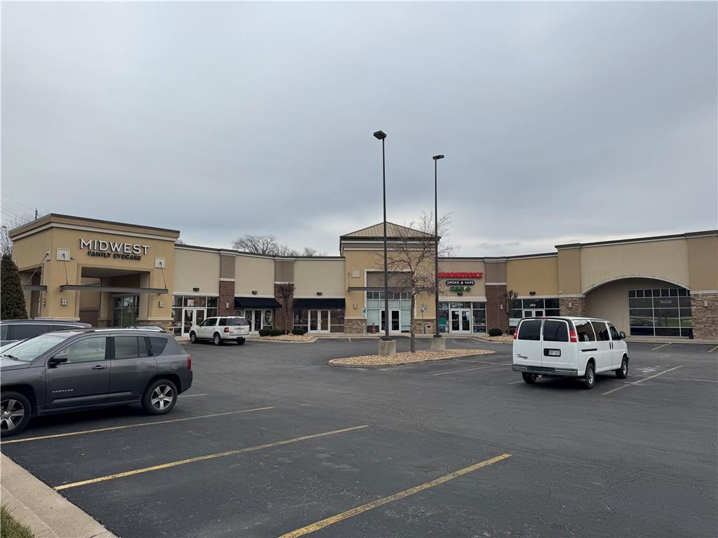 Listing Photo MLS #HMS2567575