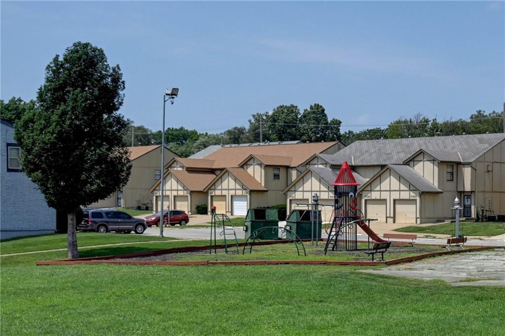 Listing Photo MLS #HMS2568116