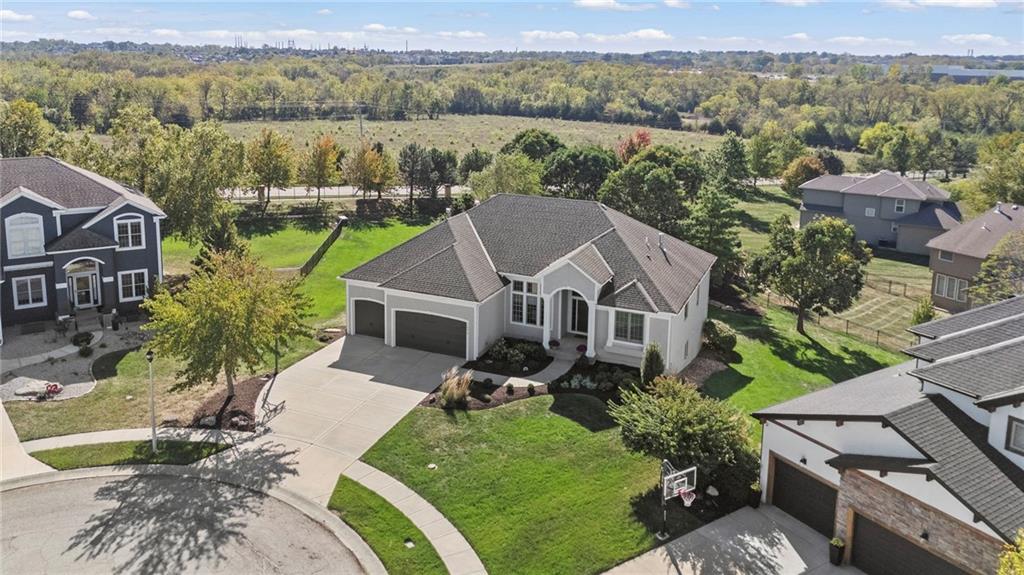 Listing Photo MLS #HMS2568154