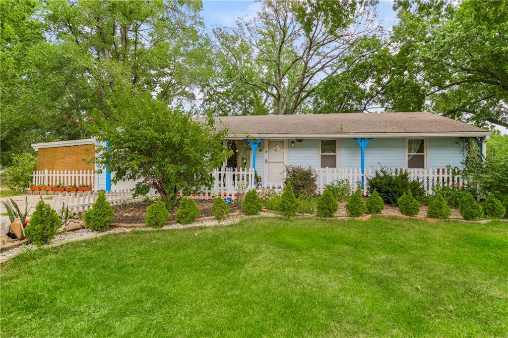 Listing Photo MLS #HMS2568789