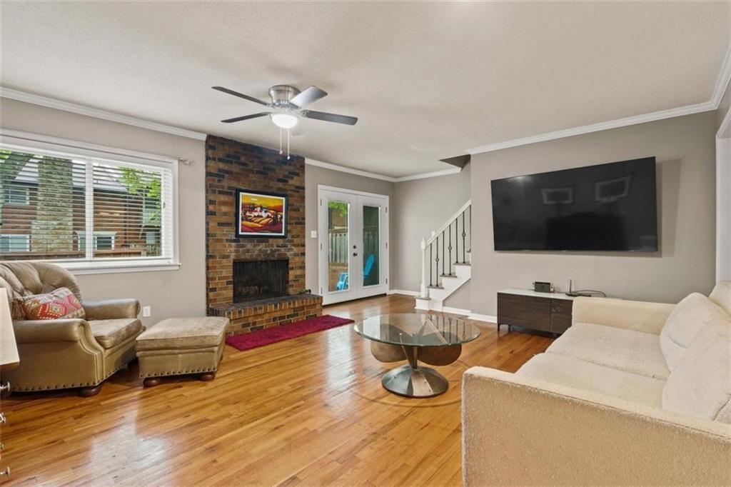 Listing Photo MLS #HMS2569255