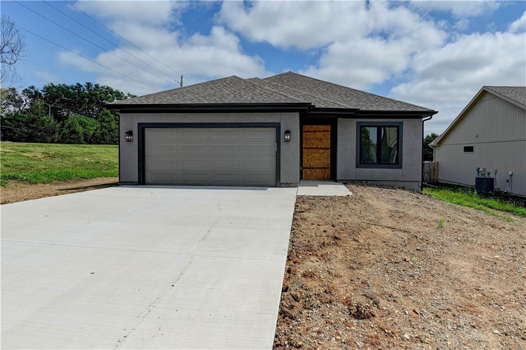 Listing Photo MLS #HMS2571578