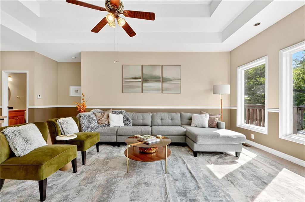 Listing Photo MLS #HMS2571929