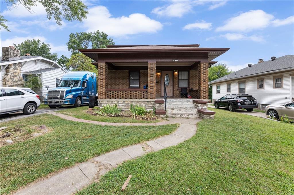 Listing Photo MLS #HMS2573775