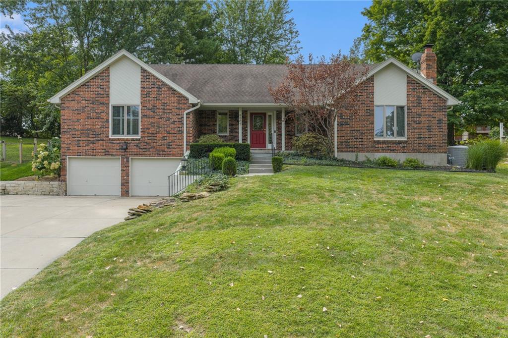 Listing Photo MLS #HMS2574711