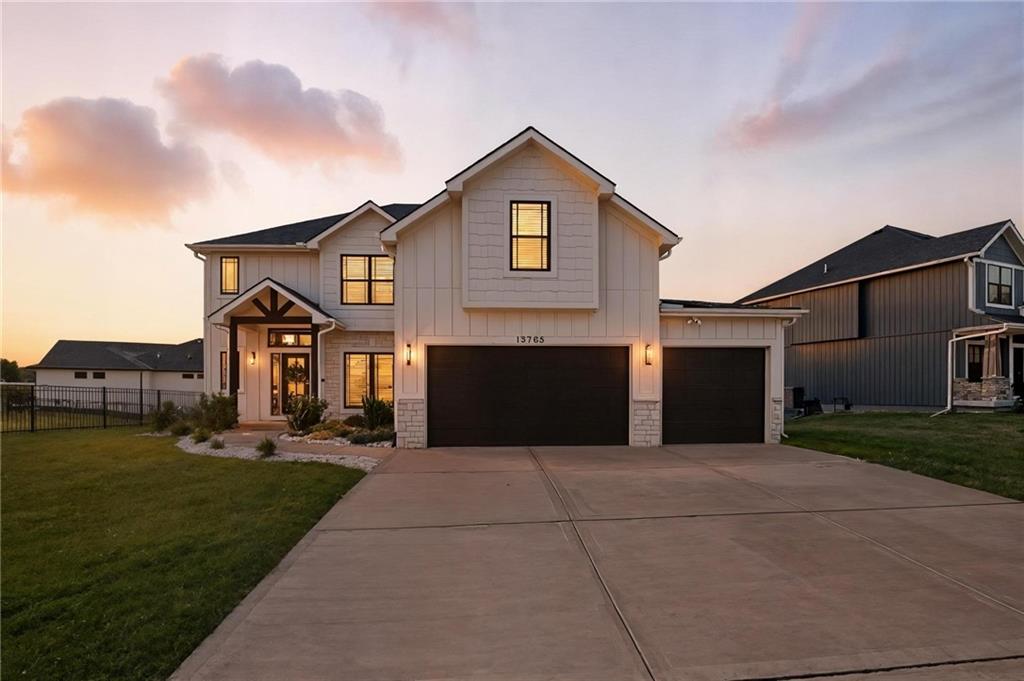 Listing Photo MLS #HMS2575254