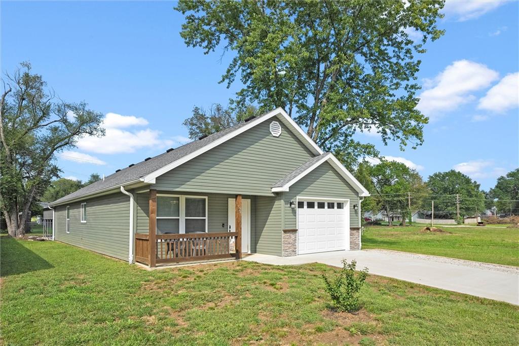 Listing Photo MLS #HMS2575420