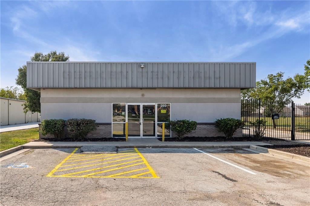 Listing Photo MLS #HMS2575817