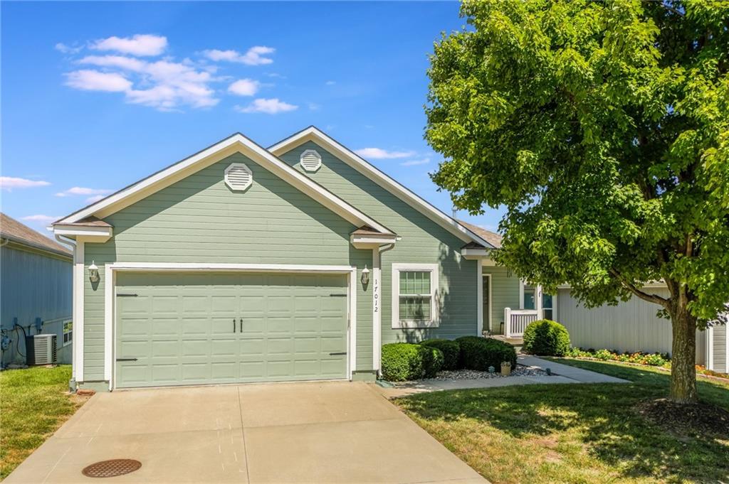 Listing Photo MLS #HMS2577921