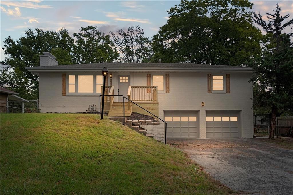 Listing Photo MLS #HMS2581368