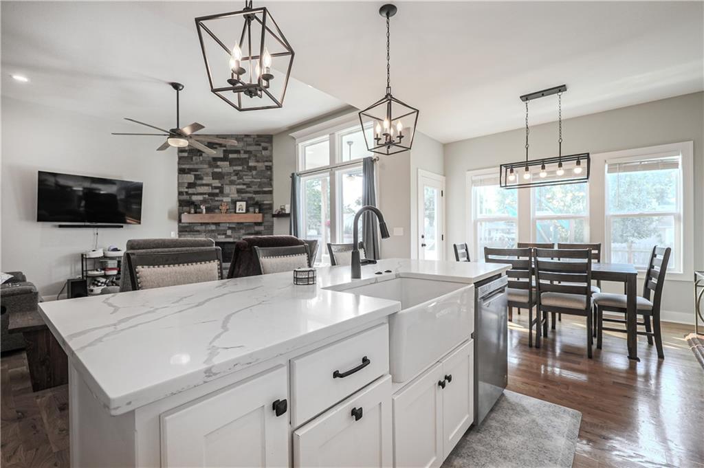 Listing Photo MLS #HMS2581940