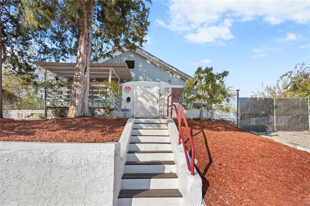 Listing Photo MLS #HMS2582191