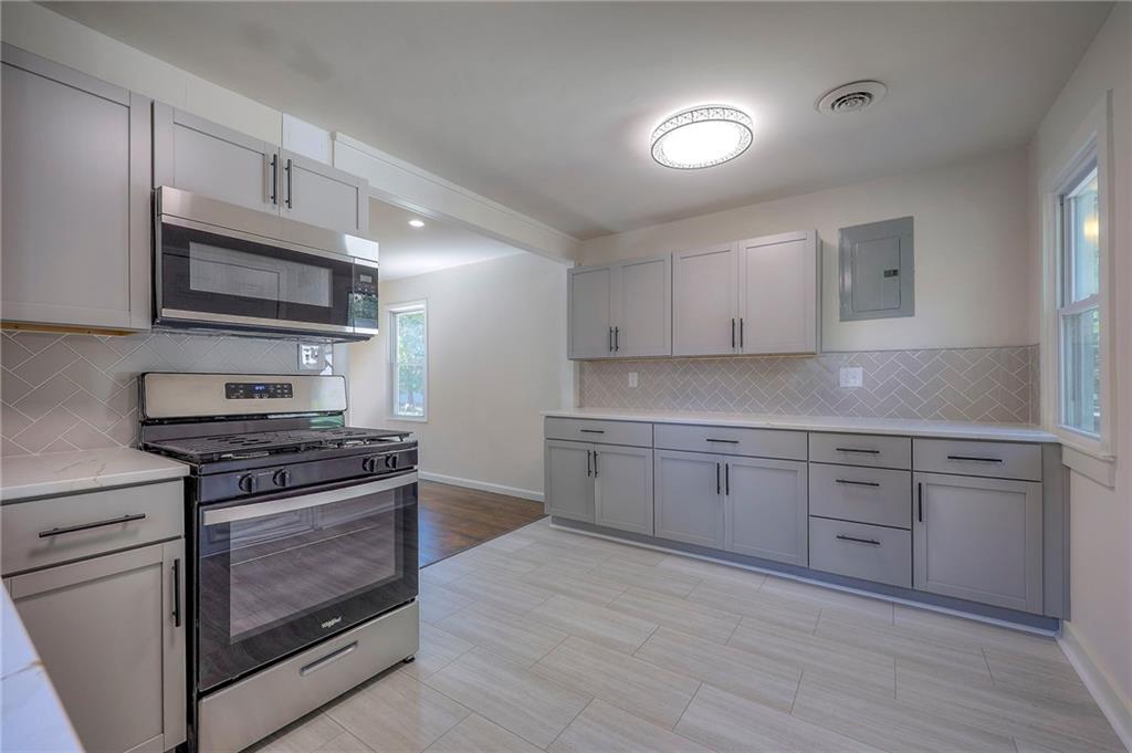 Listing Photo MLS #HMS2582806