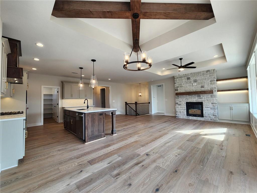 Listing Photo MLS #HMS2583077