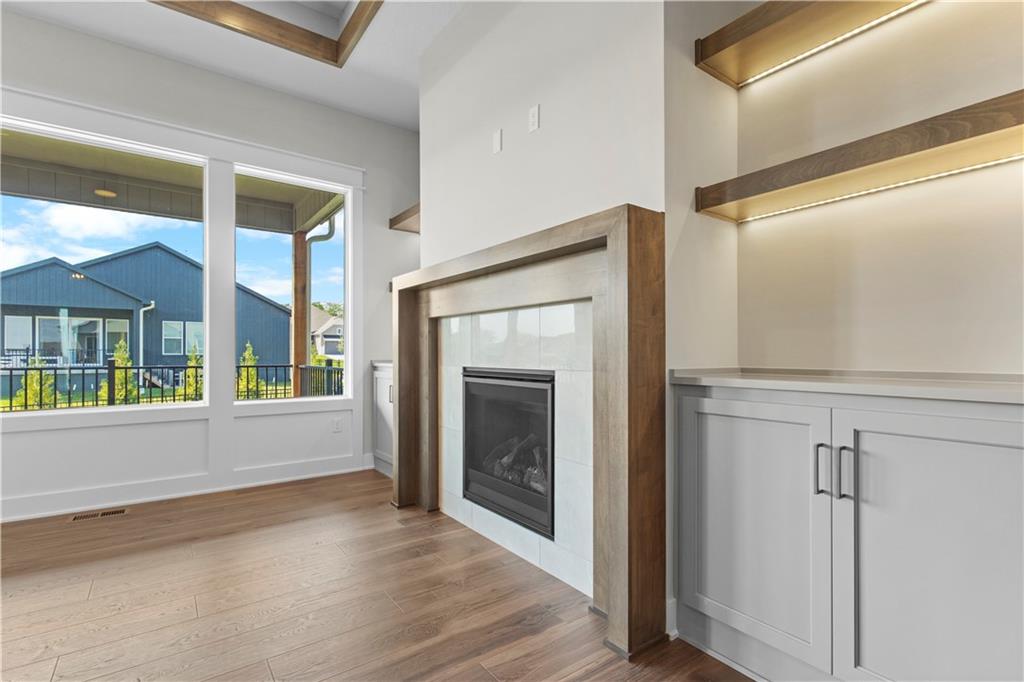 Listing Photo MLS #HMS2583432