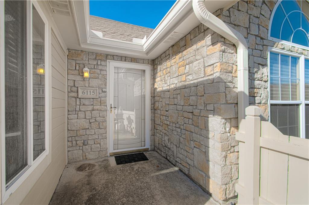 Listing Photo MLS #HMS2587299