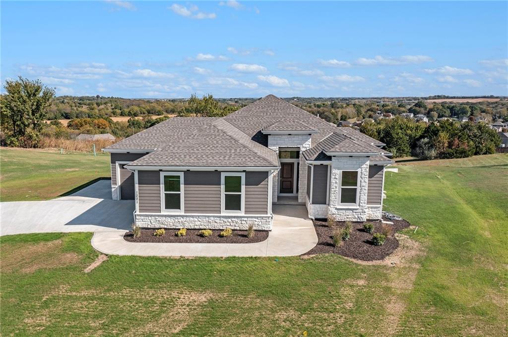 Listing Photo MLS #HMS2587427