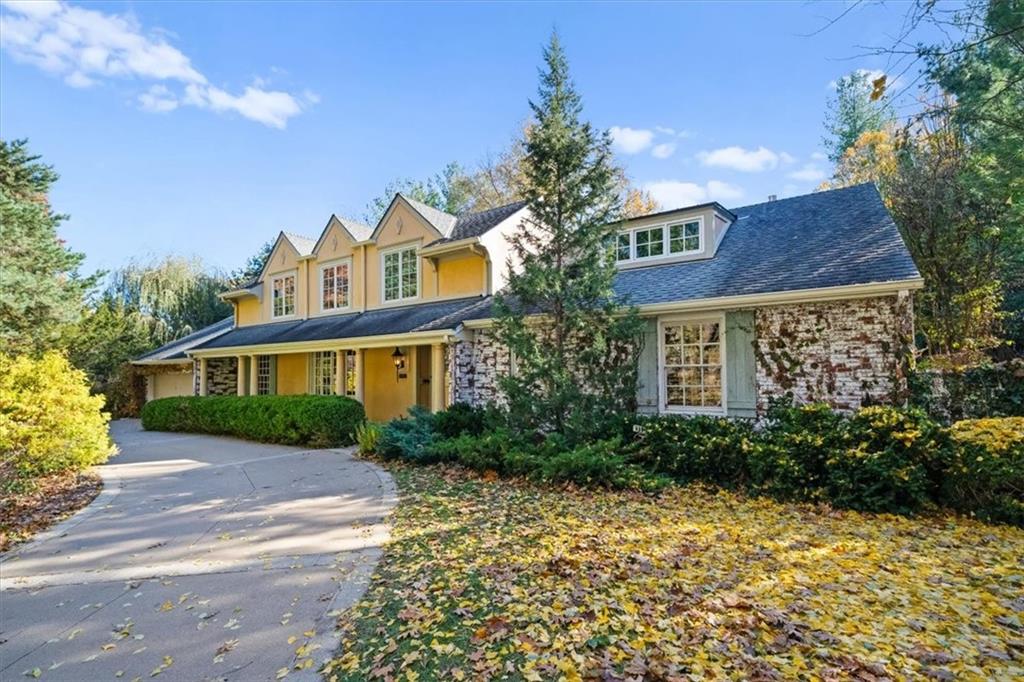 Listing Photo MLS #HMS2587770