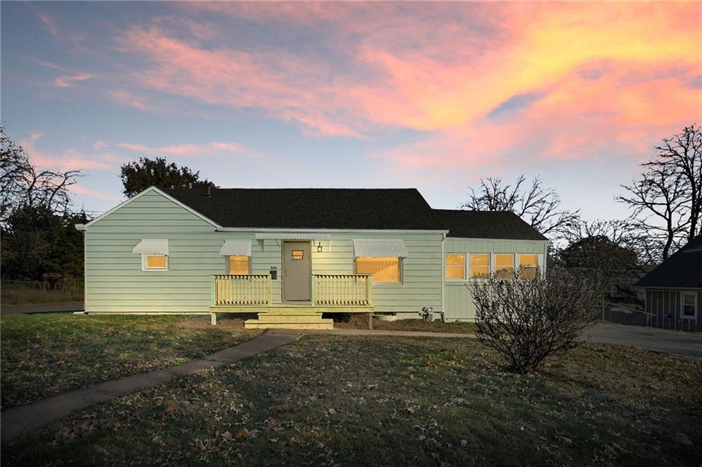 Listing Photo MLS #HMS2587948