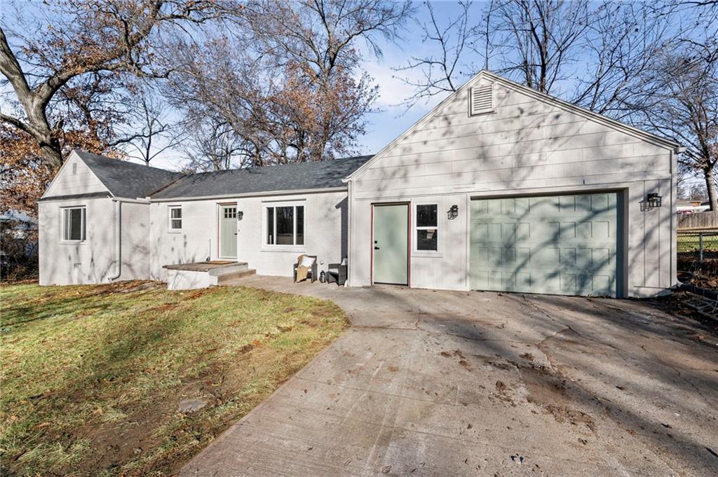 Listing Photo MLS #HMS2592049