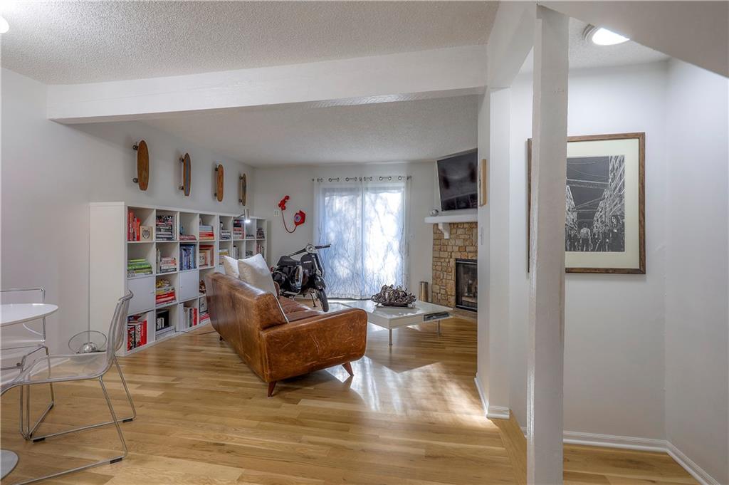 Listing Photo MLS #HMS2592392