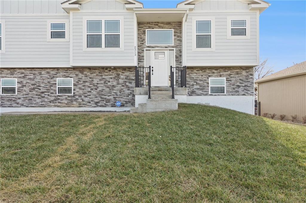 Listing Photo MLS #HMS2593039