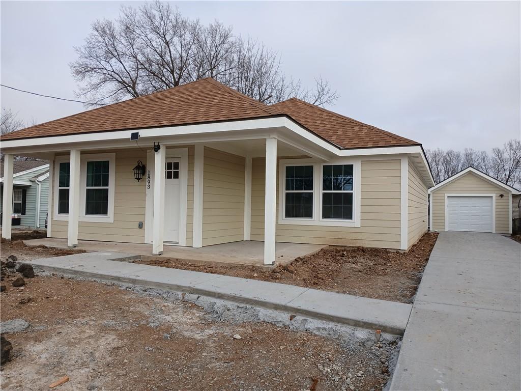 Listing Photo MLS #HMS2594518