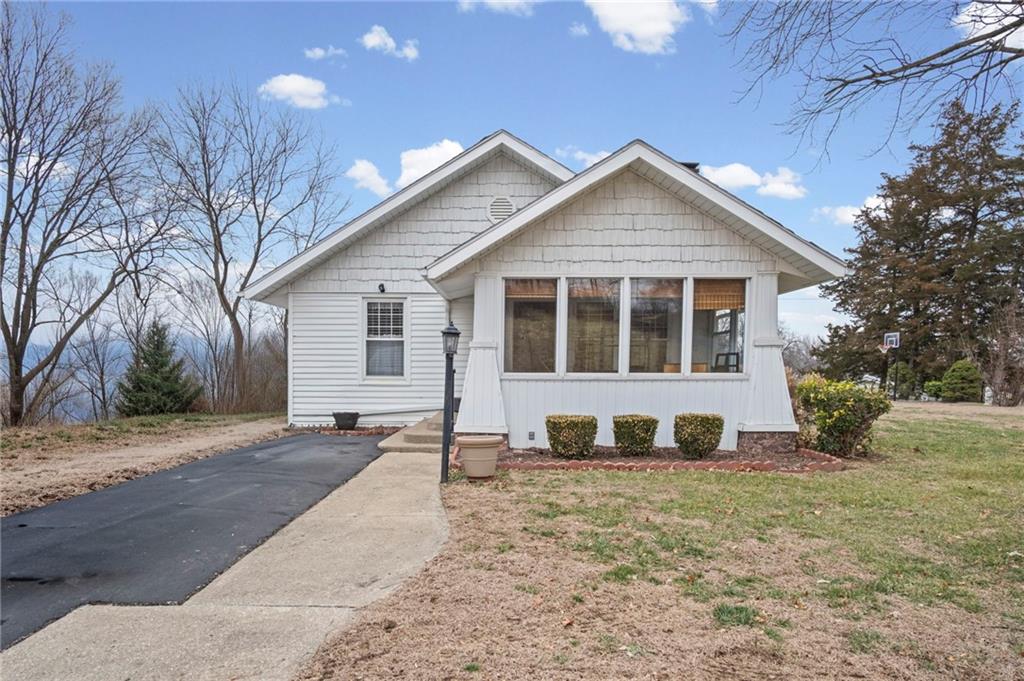 Listing Photo MLS #HMS2595085