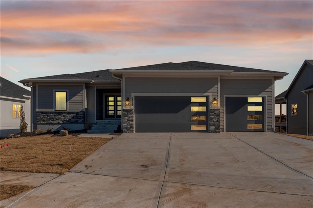 Listing Photo MLS #HMS2595181