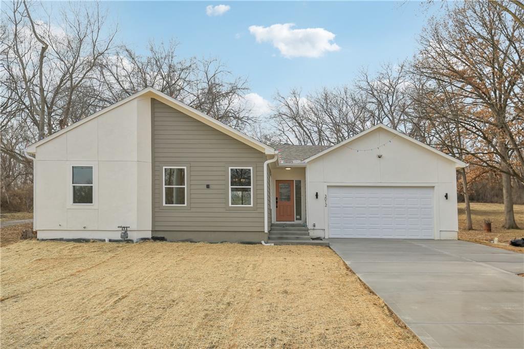 Listing Photo MLS #HMS2595324