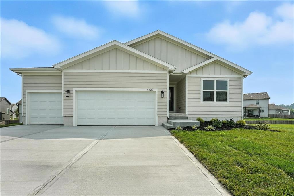 Listing Photo MLS #HMS2595377