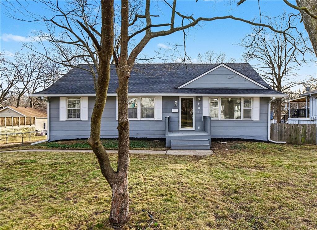 Listing Photo MLS #HMS2595452