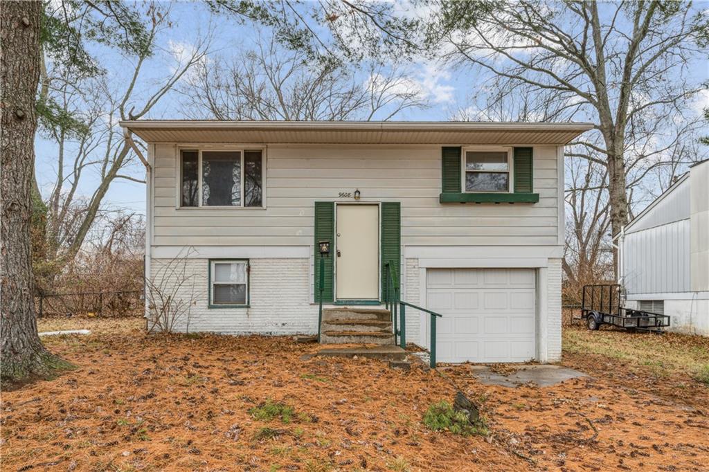 Listing Photo MLS #HMS2595560