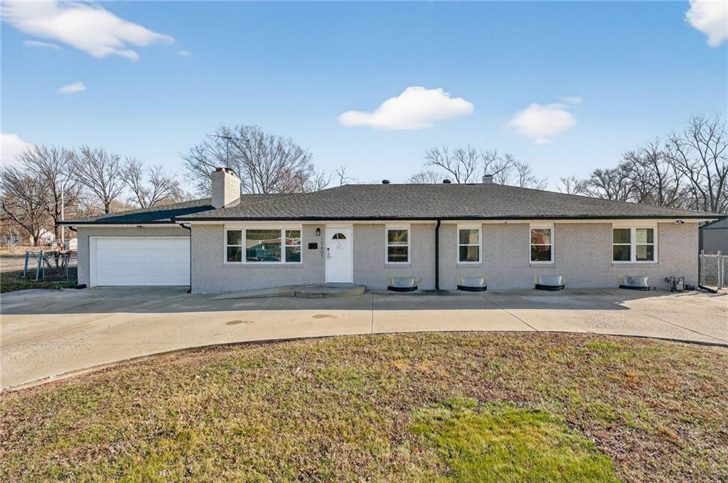 Listing Photo MLS #HMS2595629