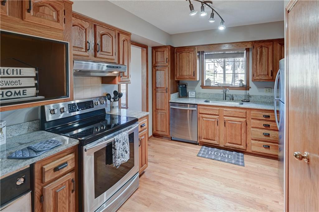 Listing Photo MLS #HMS2595833